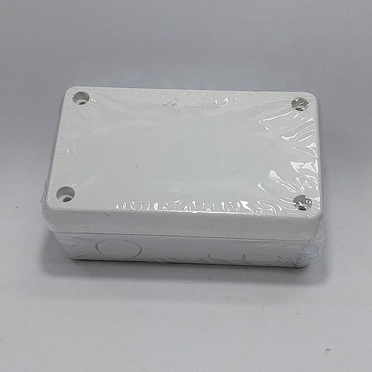 กล่องกันน้ำสีขาว 2*4