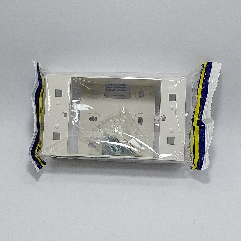 บล็อกลอยสีขาวNan 2*4